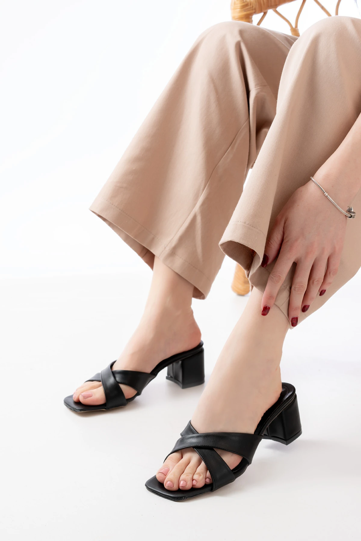 Kadın Dionis Topuklu Terlik MR5100