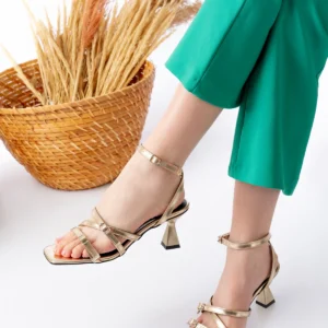 Kadın Adel Topuklu Sandalet MR5017