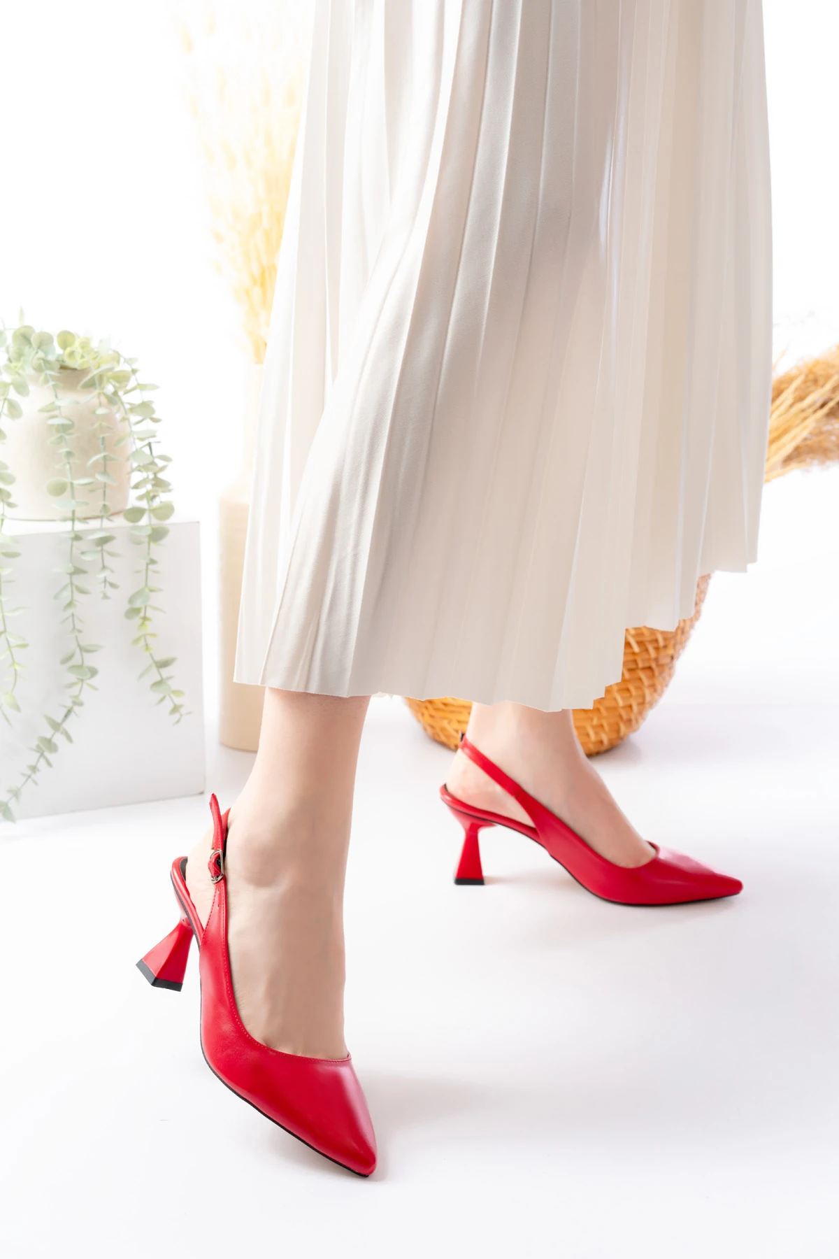 Kadın Harmony Arkası Açık Stiletto Ayakkabı Şampanya Topuk MR5115 - Görsel 3