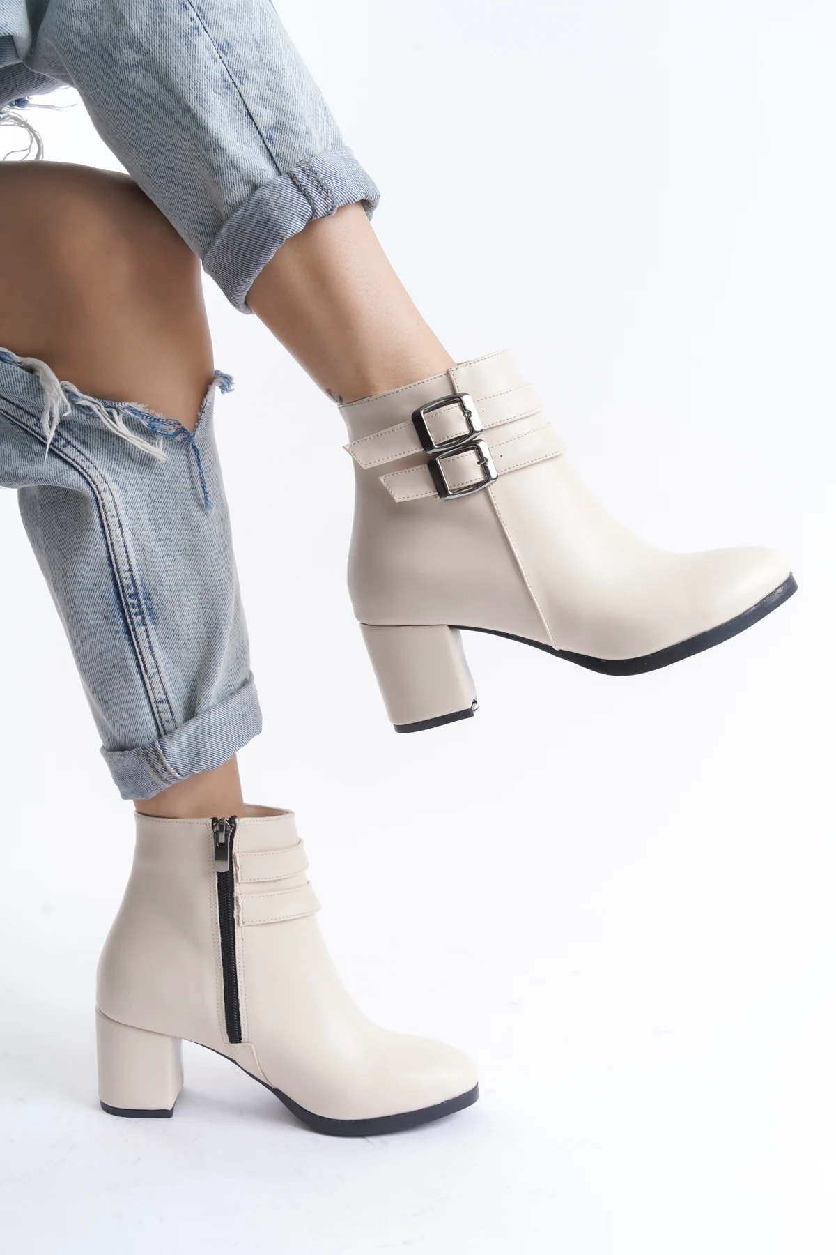 Kadın Hermina Çift Tokalı Kısa Bot MR5142 - Görsel 4