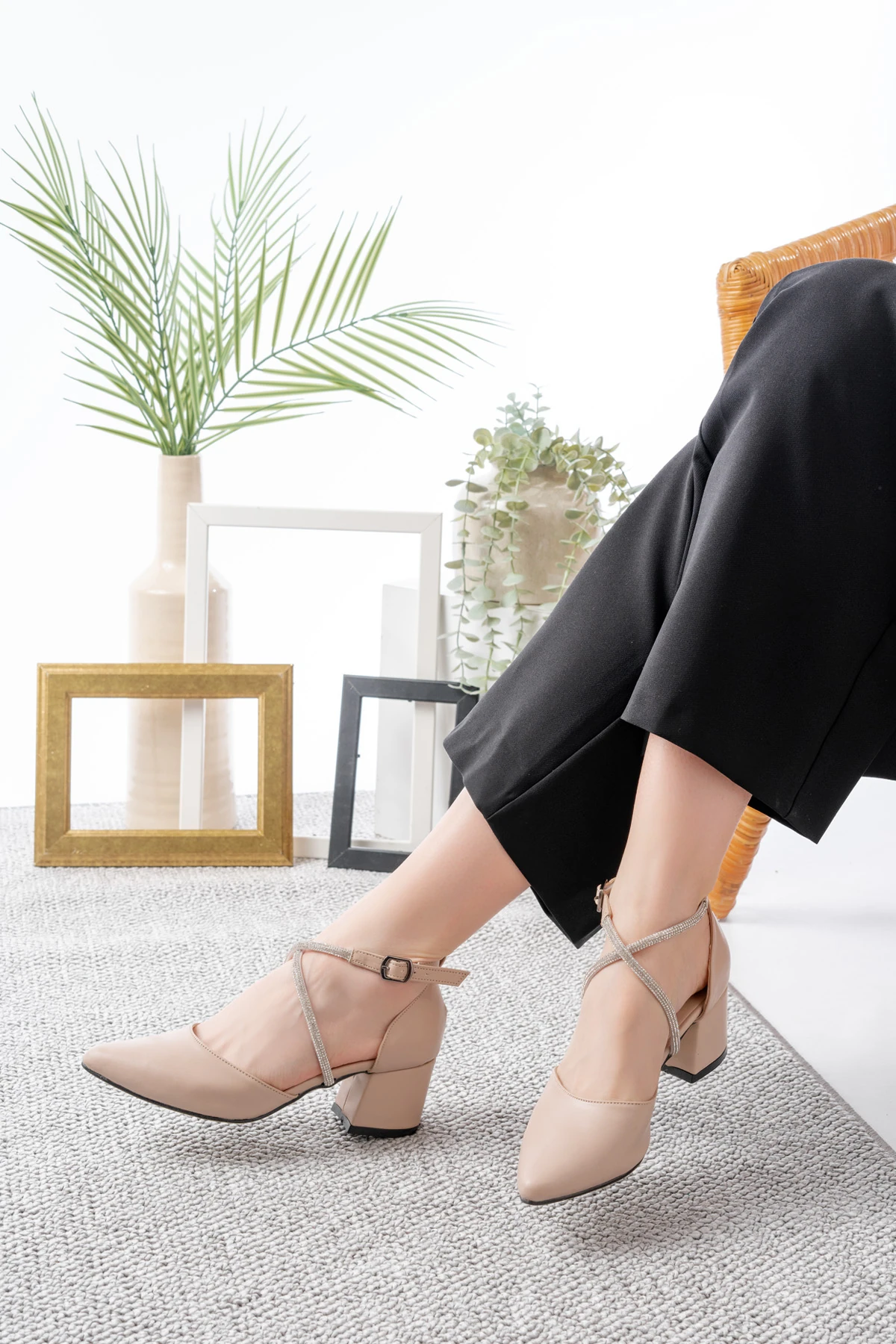 Kadın Lara Cilt Klasik Topuklu Ayakkabı MR5154