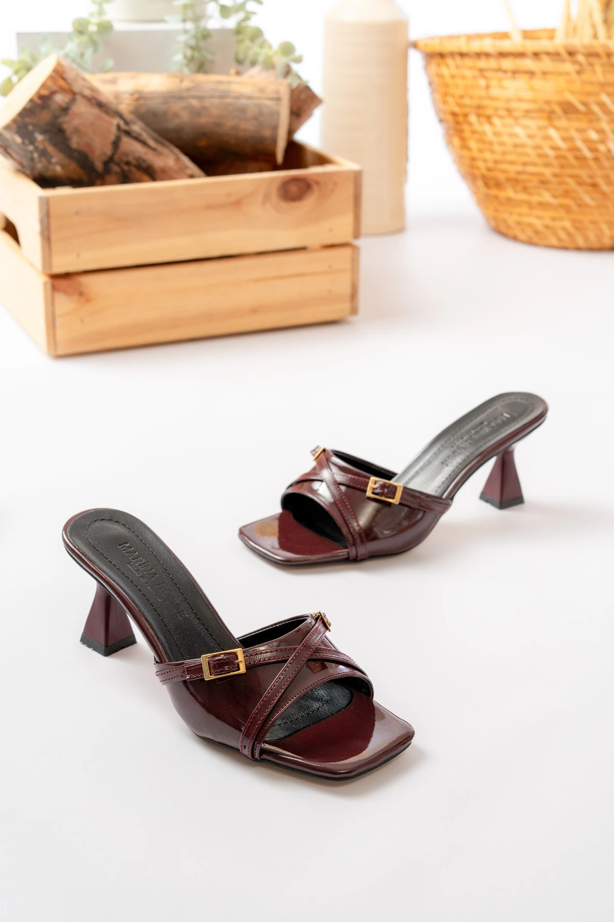 Kadın Larmina Rugan Klasik Topuklu Terlik MR5160 - Görsel 4