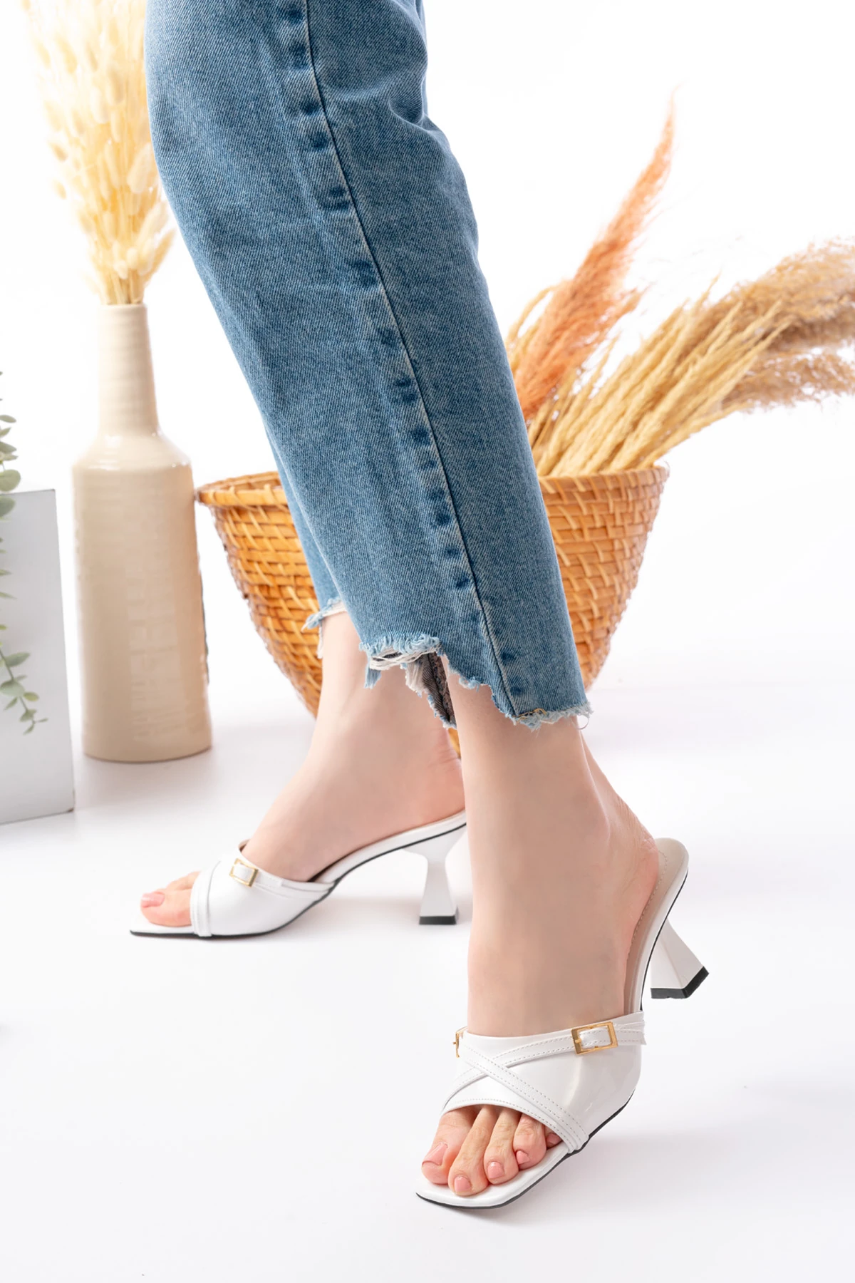 Kadın Larmina Rugan Klasik Topuklu Terlik MR5163 - Görsel 3