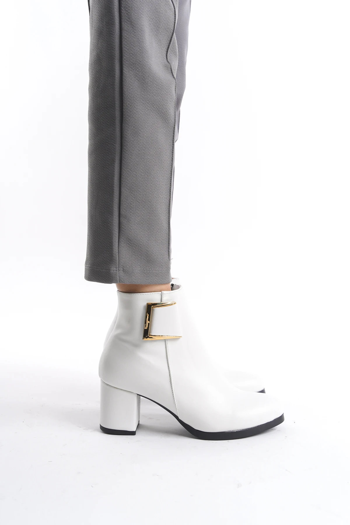 Kadın Atina Cilt Toka Detaylı Topuklu kısa Bot MR5029 - Görsel 5